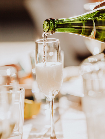 champagne-club-holland-michigan-port393