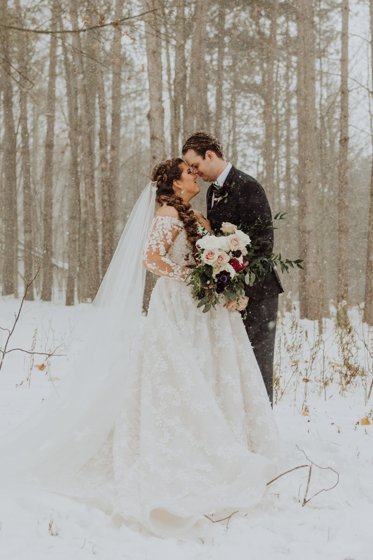 winter wedding venue in michigan